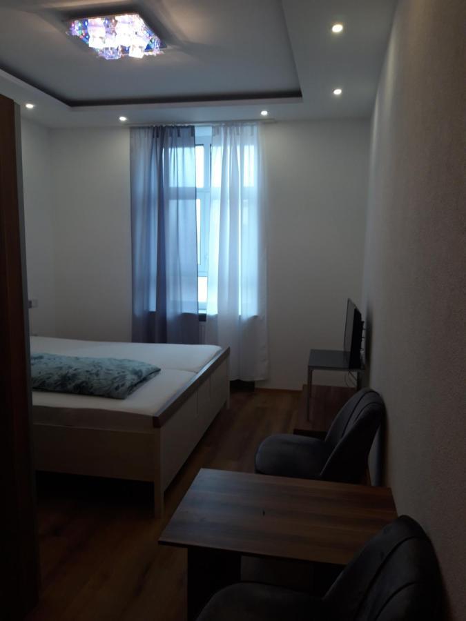 Trang Hotel Раштатт Экстерьер фото