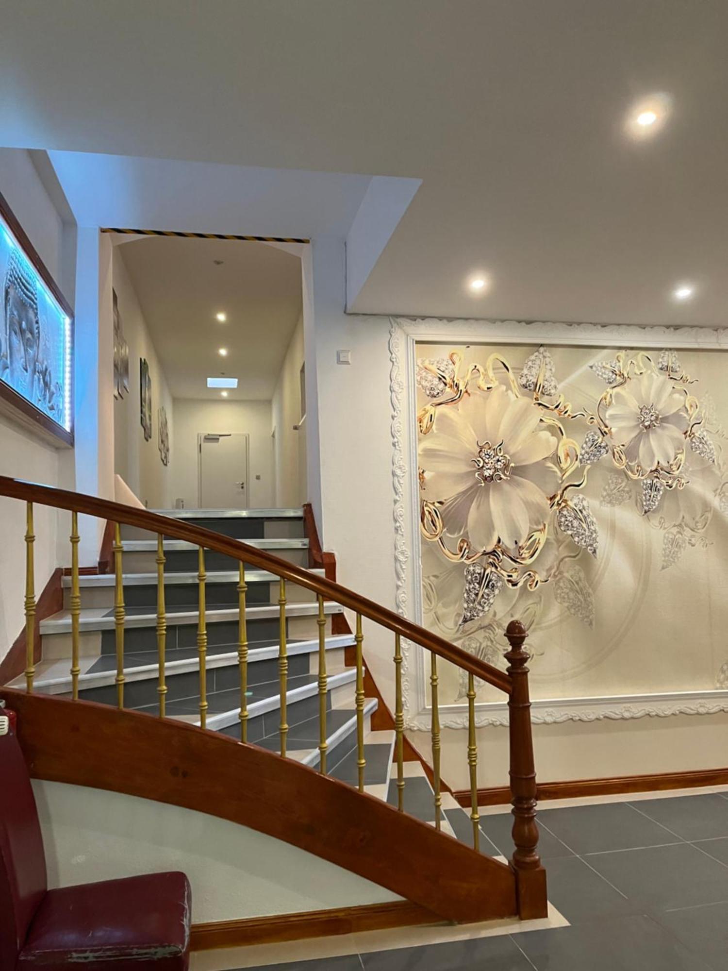 Trang Hotel Раштатт Экстерьер фото
